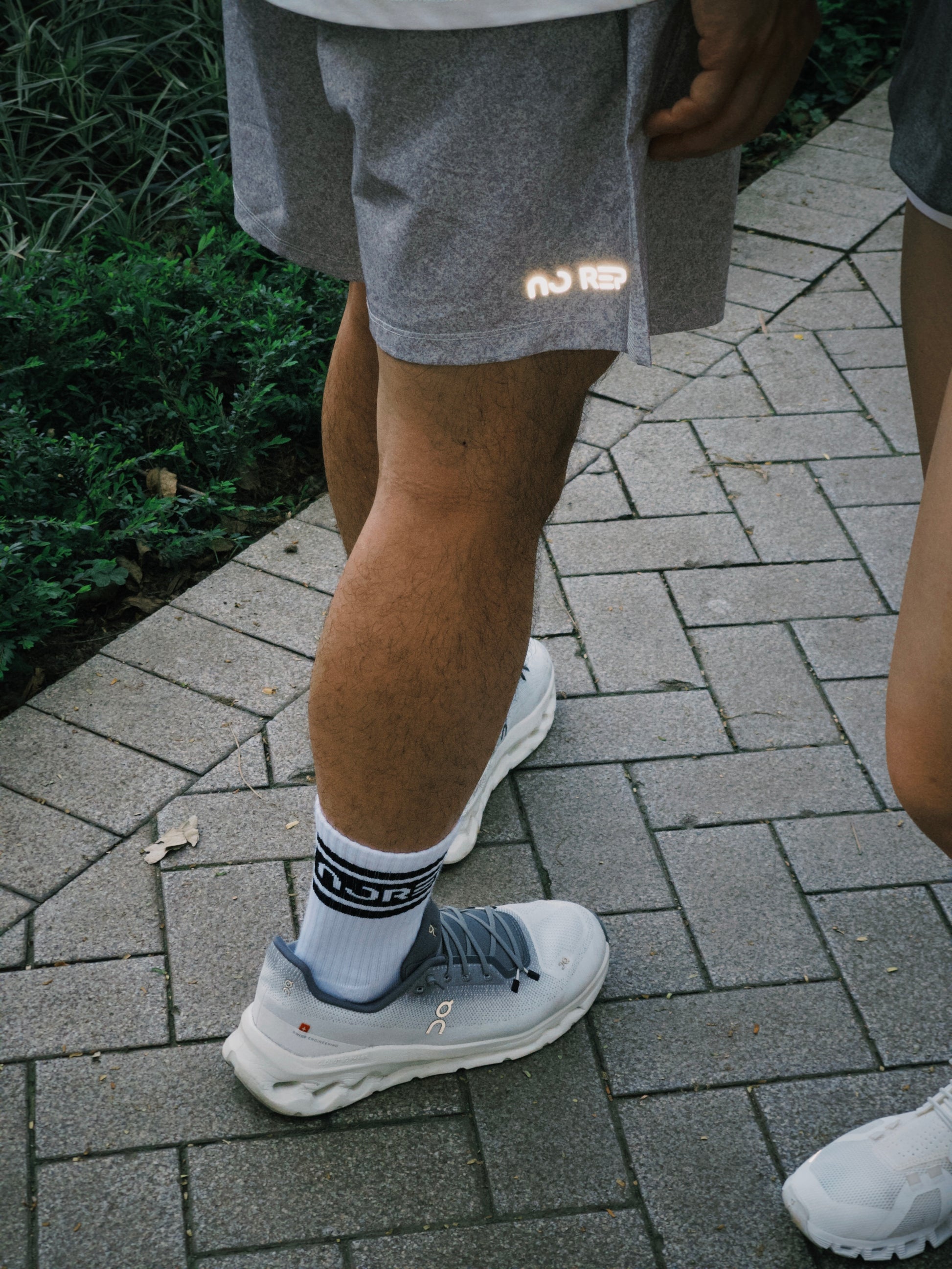 7" Training Performance Shorts with Reflective Logo